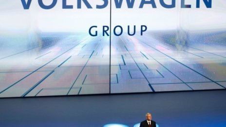 Книжата на Volkswagen се сринаха с над 13%