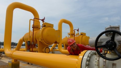 Приближена на Меркел предлага по-малко внос на природен газ от "Северен поток" 2