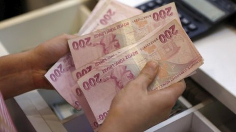 Инфлацията в Турция леко се забавя през ноември