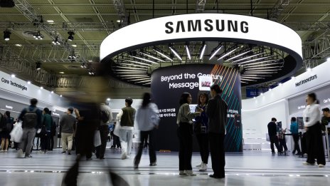 Цената на акциите на Samsung удари 4-годишно дъно