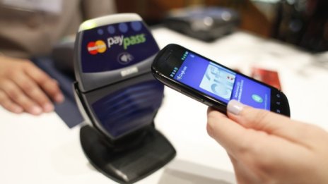 MasterCard търси партньор за разплащания по телефона 