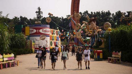 Disneyland в Токио ще затвори до средата на март заради коронавируса