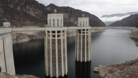 Компании за изкопаеми горива се обединяват в проект за производство на водород