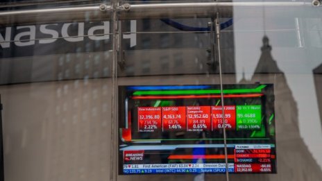 Технологичните акции загубиха над 1 трлн. долара от стойността си за 3 дни