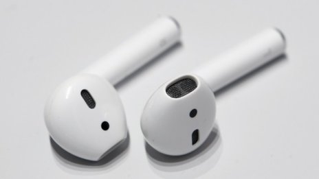 Безжичните слушалки на Apple изстреляха акциите на китайската Luxshare 