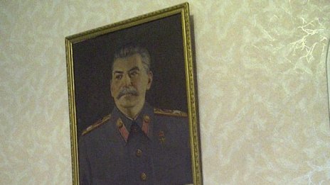 Путин иска да контролира и миналото на Русия