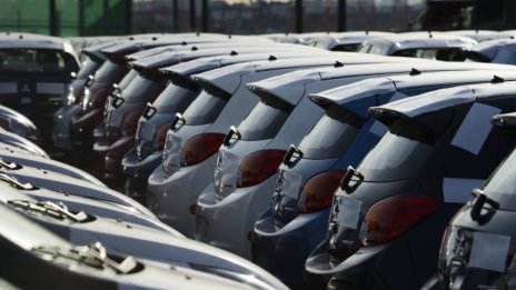 Mitsubishi се оттегля от Китай след мудни продажби