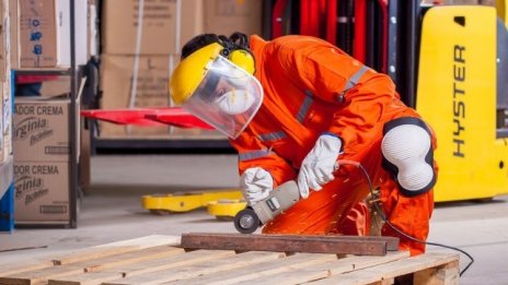 За една година промишленото производство в България се увеличи с 4,8%