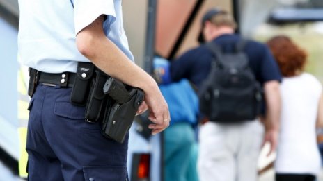 Как Германия се опитва да спре потока от бежанци от Балканите