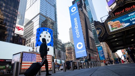 SEC затяга примката около Coinbase с нова правна мярка