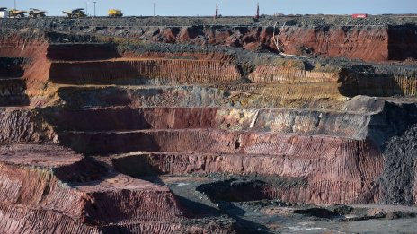 Япония поглежда към Австралия в опит да заобиколи Китай при редкоземните метали