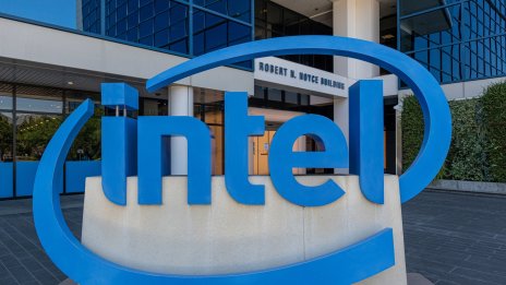Кошмарната прогноза на Intel изтри 8 млрд. долара от пазарната капитализация на гиганта
