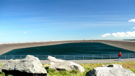 Могат ли гравитационните батерии да спечелят войната при съхранението на енергия?