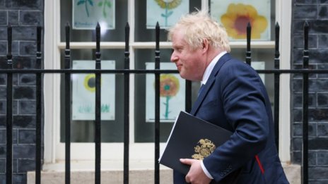 Джонсън се извини на парламента за Партигейт