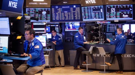 Коментарите на Пауъл помрачиха търговията на Wall Street