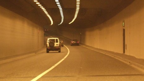 Пътната агенция пак спря търга за тунела "Железница"
