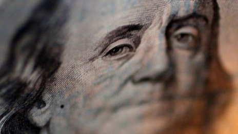Данните за свития търговски дефицит в САЩ подкрепиха долара