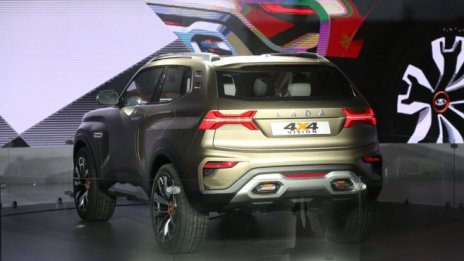 Продажбите на нови автомобили в Русия се свиват с близо 6% през март