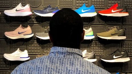 Продажбите на маратонки позволиха на Nike да задмине очакванията