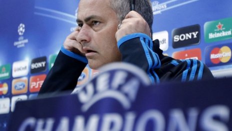 Със скъпи покупки към световна доминация 