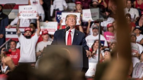 Доналд Тръмп ще дава показания по дело за нападение на протест от 2015 г.