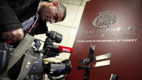 Анкара готви награди за банките, които отпускат повече кредити