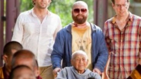 "Последният ергенски запой 2" начело на американския бокс офис  