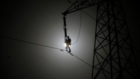 Енергийното министерство ще опита да събере забавени концесионни възнаграждения