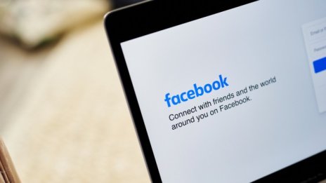 The Information: Facebook създава собствен чип с машинно обучение
