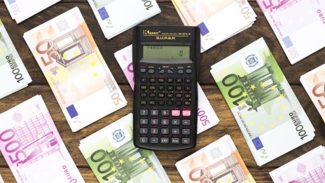 Инвестиции на пенсионни фондове в инфраструктура – решение за бюджетния дефицит