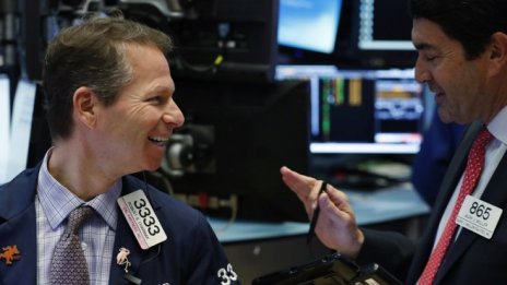 Dow се повишава с над 200 пункта благодарение на смекчения тон на САЩ към Китай
