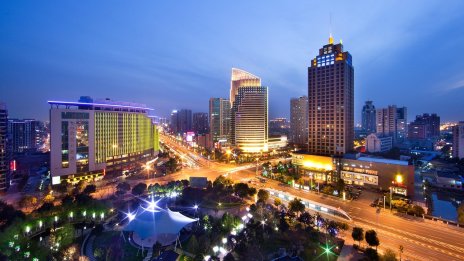 Ярки нощи, по-гореща планета: Светлинното замърсяване повишава въглеродния отпечатък