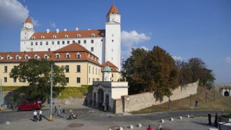 Словакия е поредната държава от ЦИЕ, която върви към скъсване на връзки с Китай