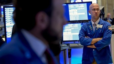Акциите на американските борси се търгуват с минимални изменения*