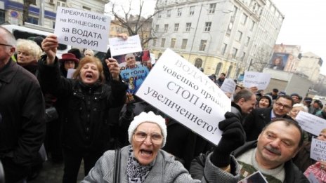 Водата поскъпва от следващата година в 14 области