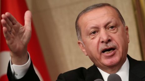 Ердоган: Икономически терористи се опитват да навредят на Турция