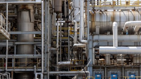 Петролът на Иран под сянката на зараждащия се конфликт