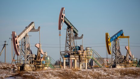 Петролът стартира с повишения след петдневна серия от понижения*