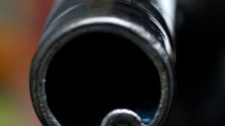 Пропадането на петрола продължава*