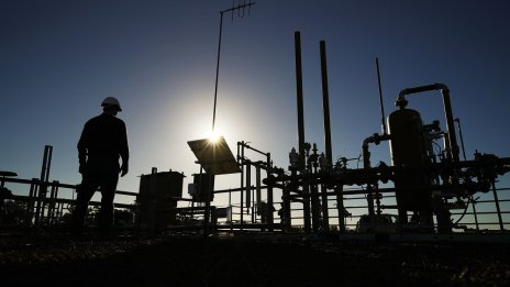 Горещините вещаят проблеми с горивата