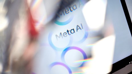 Meta натисна спирачките на харченето на пари за AI кадри