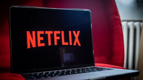 Как алгоритмите и технологиите захранват успеха на Netflix?