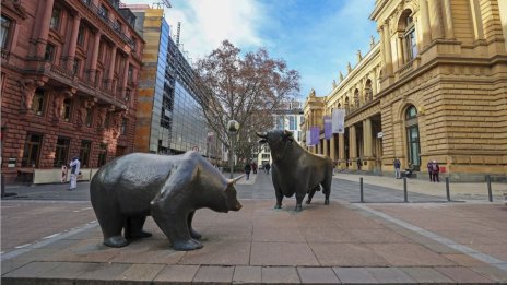 Общоевропейският индекс Stoxx 600 отчита спад за трета поредна седмица