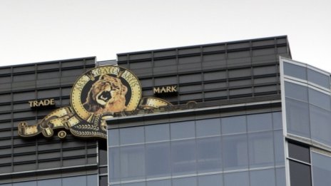 Amazon иска да придобие филмовото студио MGM