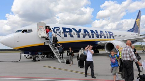Ryanair отчете 25% ръст на тримесечната печалба