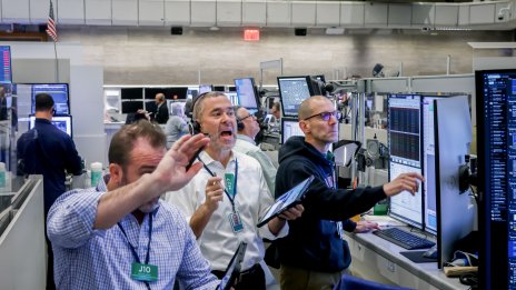 Докато търговията с технологични акции се пропуква, инвеститорите на дребно усещат натиск