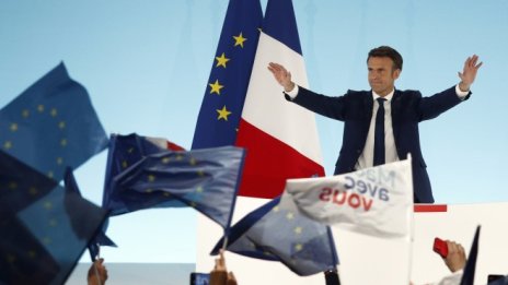 Французите ще избират между две противоположни визии за страната си