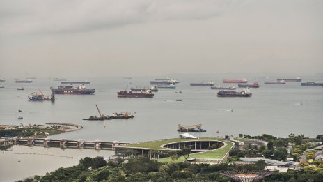 Украйна заплашва основните маршрути за износа на руски петрол