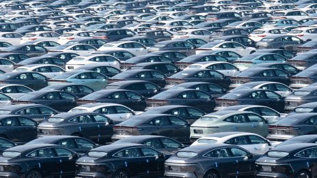 Huawei мести бизнеса си за интелигентни коли в съвместно предприятие с Changan Auto