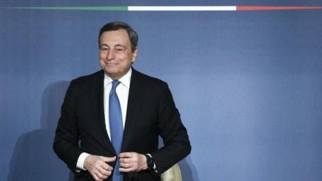 Играта на Драги със стабилността на Италия